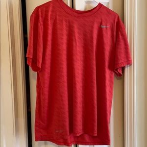 Nike men’s XL dry-fit t-shirt